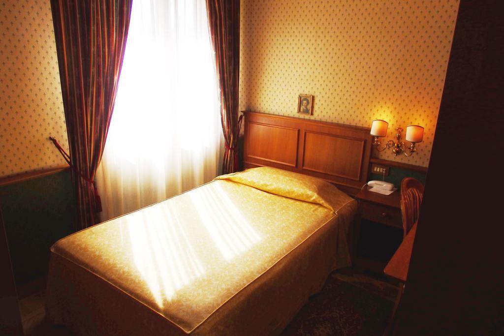 Villa Belvedere Firenze Szoba fotó